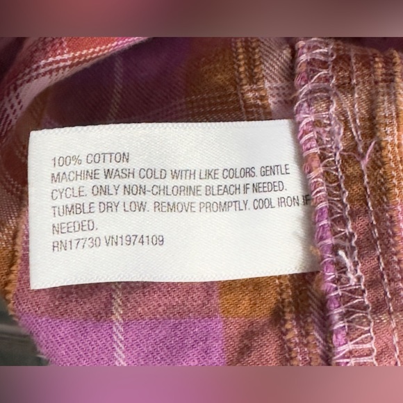 Wild Fable Women’s Pink Plaid Cropped Over-Sized Frayed Edge Flannel Shi… - Picture 11 of 11